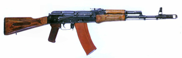 АК-74.