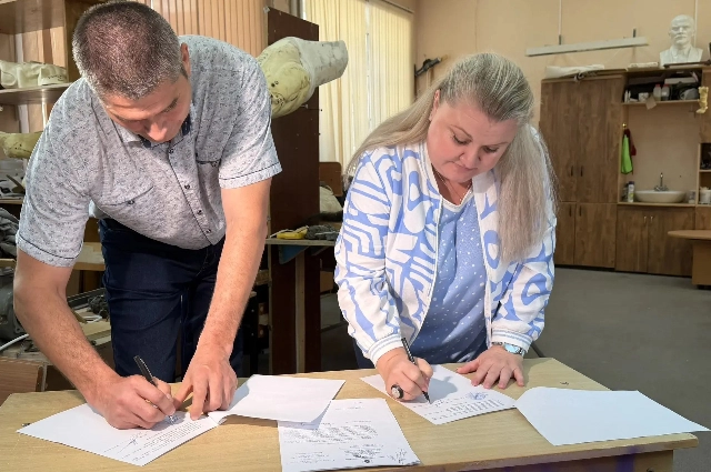 Подписание акта передачи.