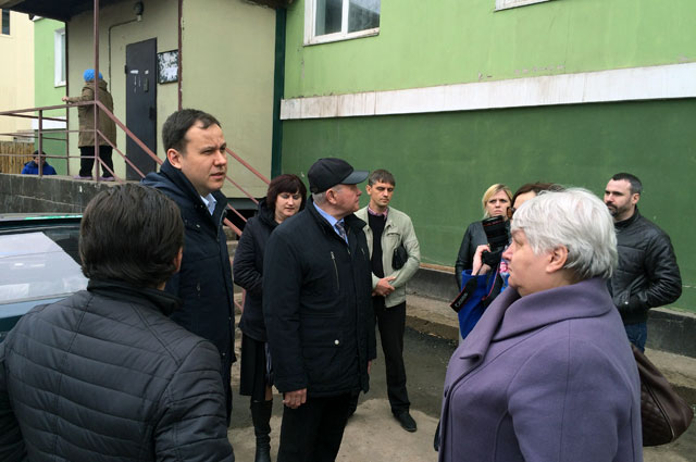 Фонд ЖКХ проверяет реализацию программы переселения из аварийного жилищного фонда в городе Усть-Кут Иркутской области.