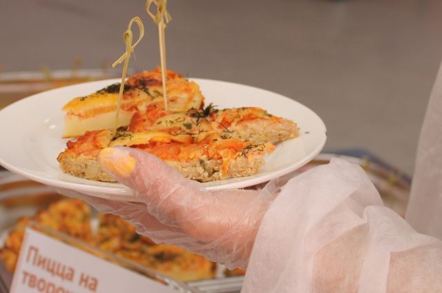 В нескольких школах Екатеринбурга в меню ввели “school food”