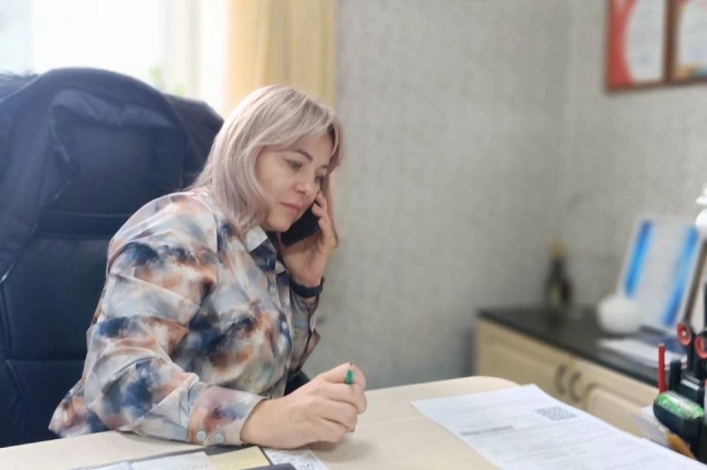 Татьяна встречается с бойцами, решает их проблемы.