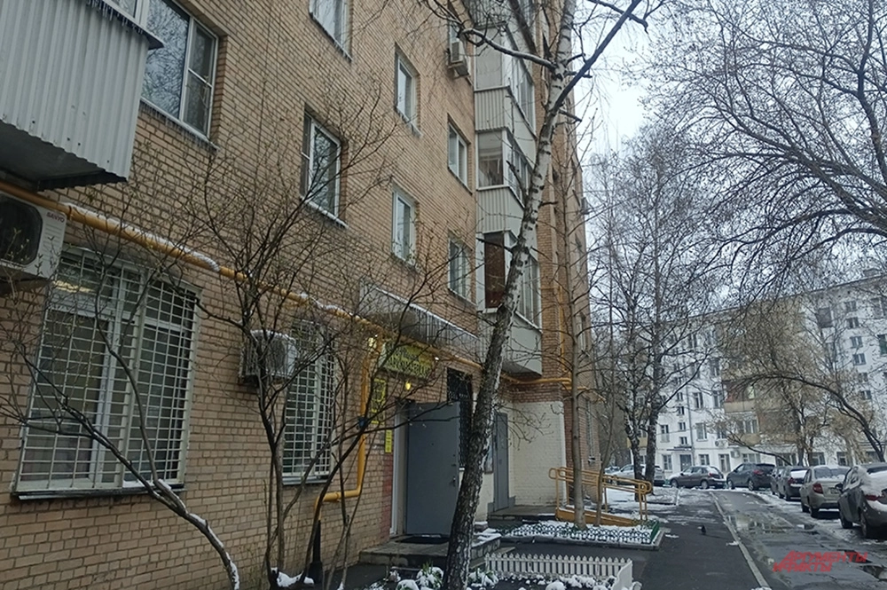 Александр Овечкин, Флотская улица
