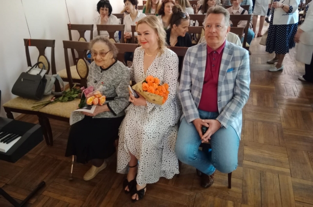 Маргарита Смольянинова, Елизавета Асмолова и Максим Казак