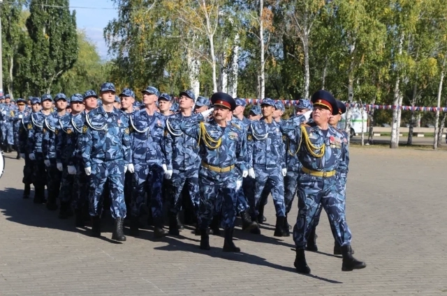 Участие строевого формирования следственного изолятора '1 под руководством начальника учреждения Вячеслава Жидовцова в ежегодном  смотре строя и песни личного состава учреждений уфсин россии по омской области.