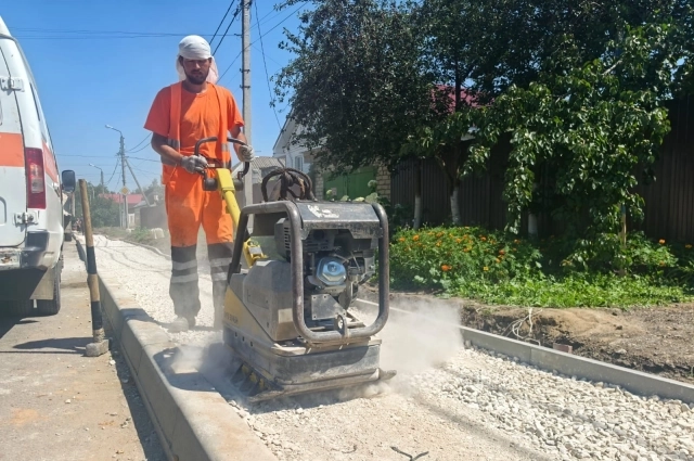 Устройство тротуара на улице Кирова