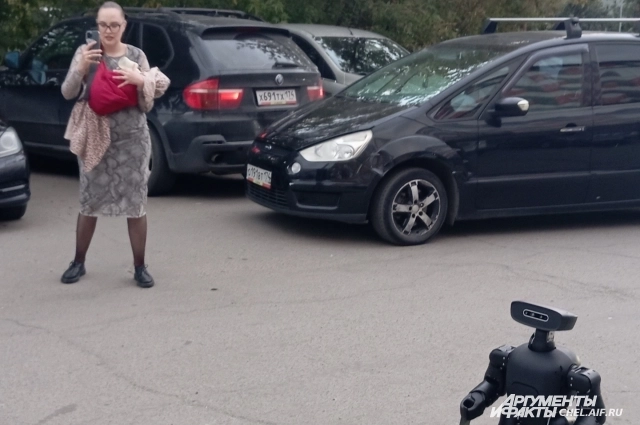 На вечеринку звали людей любого возраста. Так почему бы и нет?