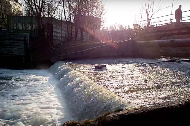 Водопад на реке Пехорке.