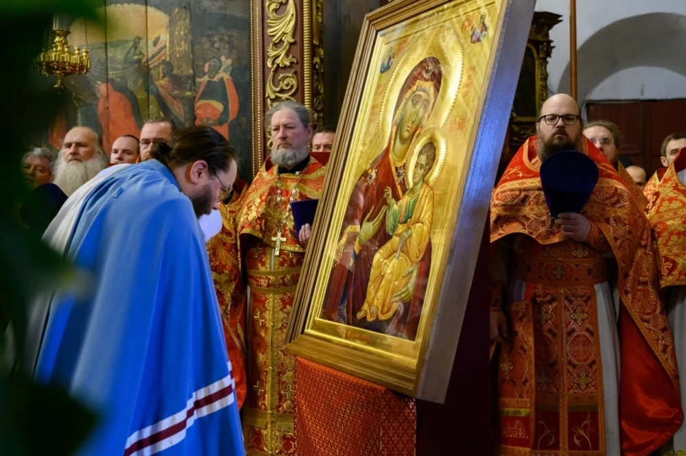 Иверская икона Божией Матери в Пскове