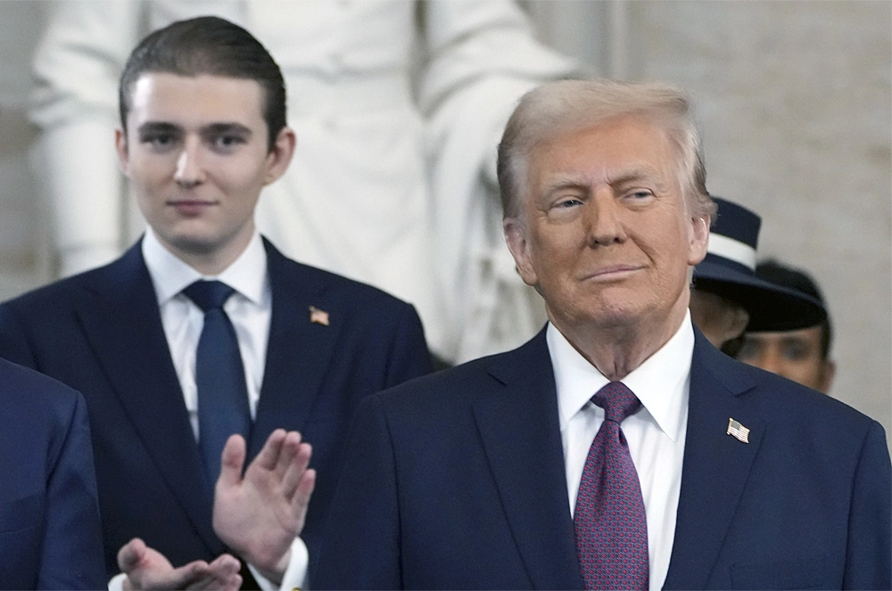 Президент США Дональд Трамп с&nbsp;сыном Бэрроном Трампом