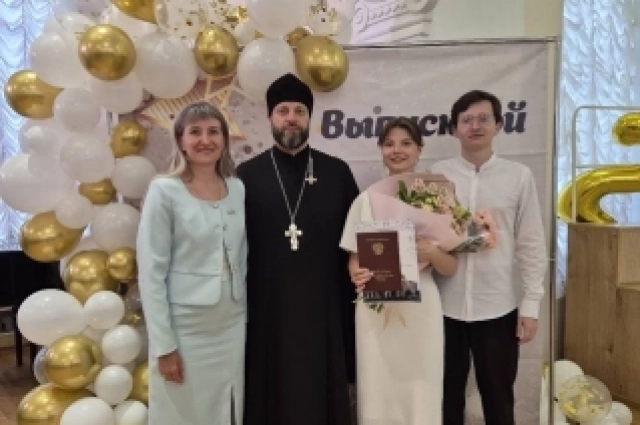 Выпускной старшей дочери Дарьи.