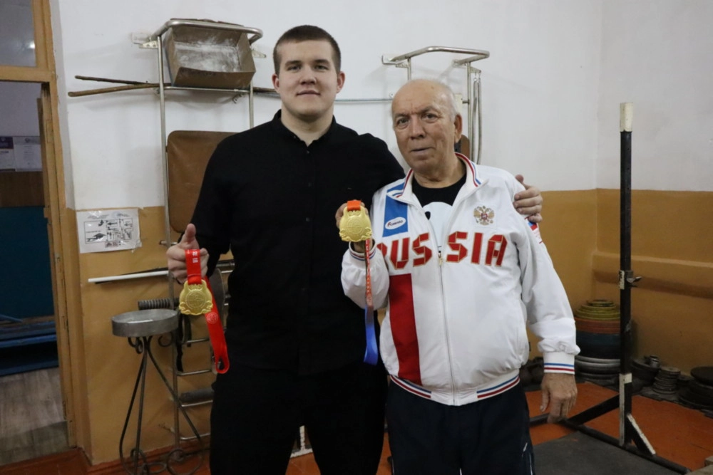 Вячеслав Аркадьевич гордится своим воспитанником.