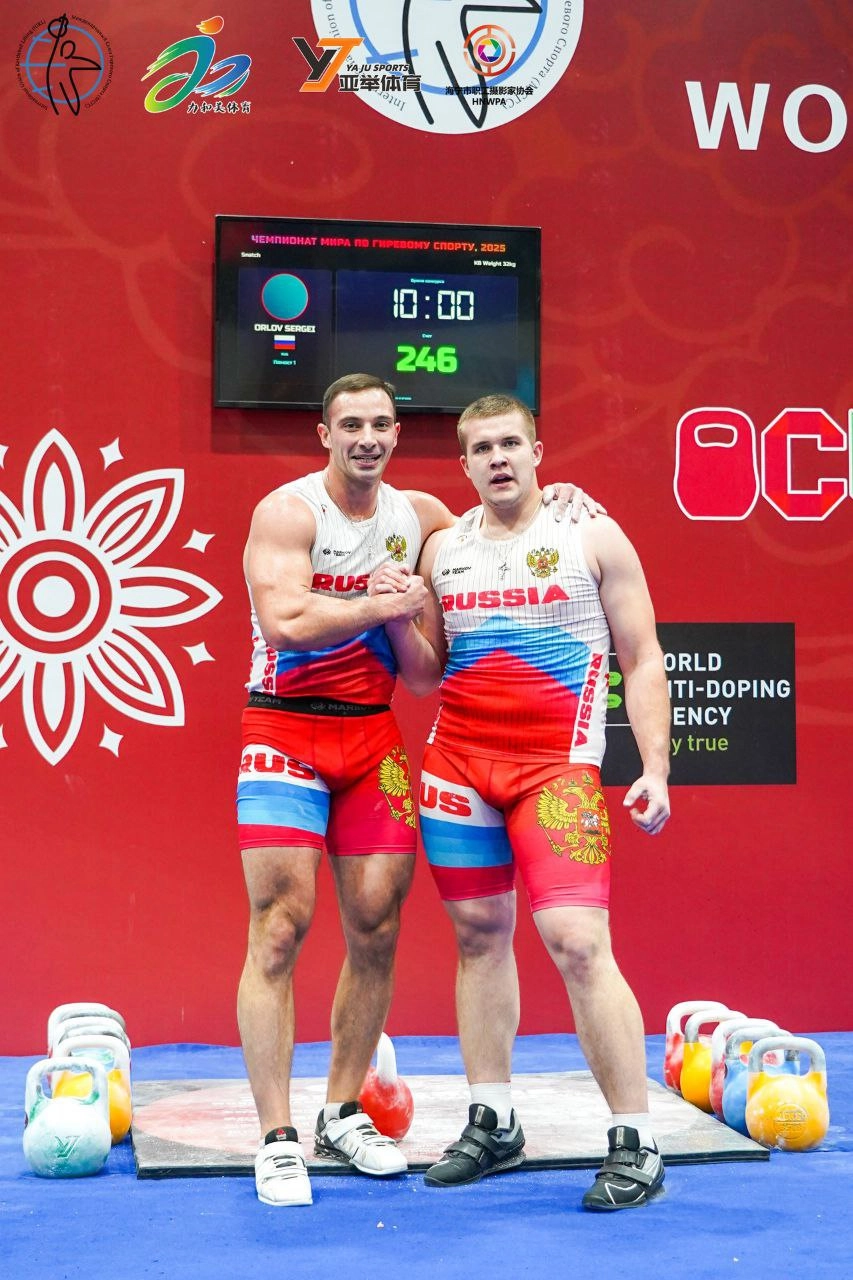 Орлов превзошёл достижение соотечественника из Санкт-Петербурга Ивана Маркова (на фото слева).