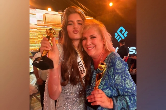 Варвара с мамой.