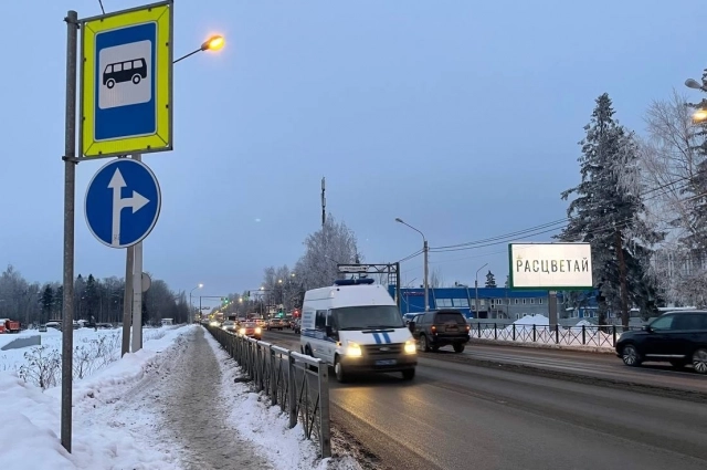 На место ЧП экстренно приехала скорая.