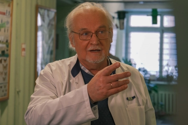 Заведующий лабораторией лесной зоологии Юрий Баранчиков.