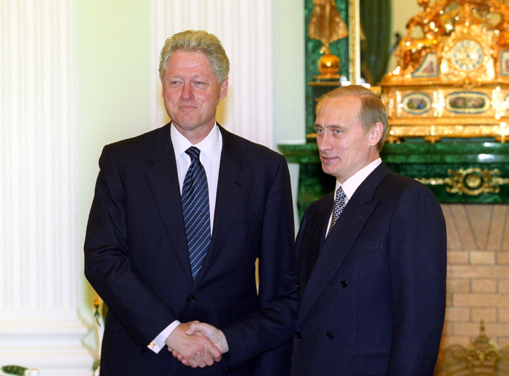 Встреча В. Путина и Б. Клинтона (слева) в Кремле, 2000 г.