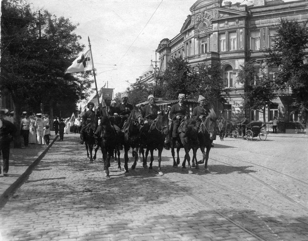 Конница Врангеля в Севастополе, 1919 г.