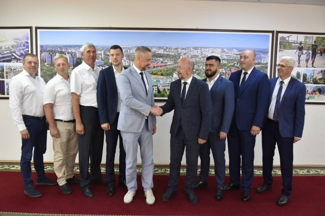 Подписано Соглашение о сотрудничестве между Белгородским городским Советом и Собранием представителей Владикавказа.