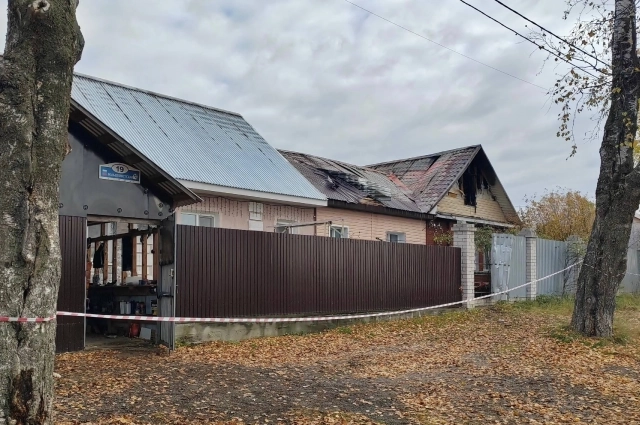 Эта часть дома почти не пострадала.