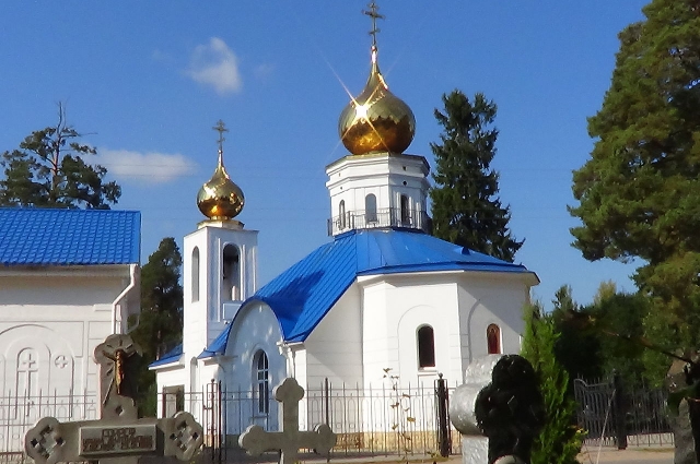 Успенская церковь на Зимнем кладбище Петербурга