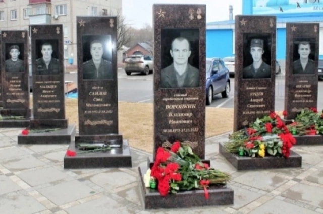 Шебекинцы открыли памятные стелы погибшим героям-землякам в марте 2023 года.