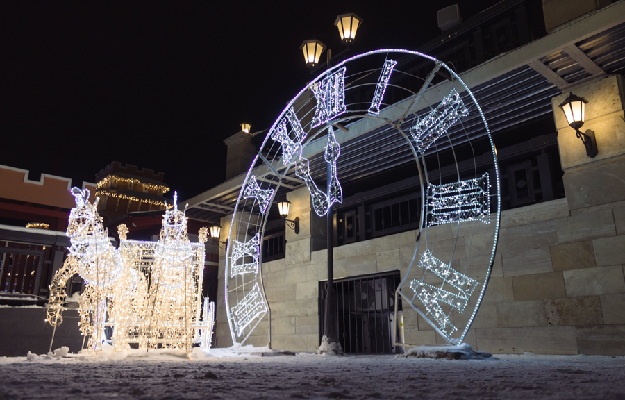 Туристы остались недовольны иллюминацией новогодней Казани и уехали раньше