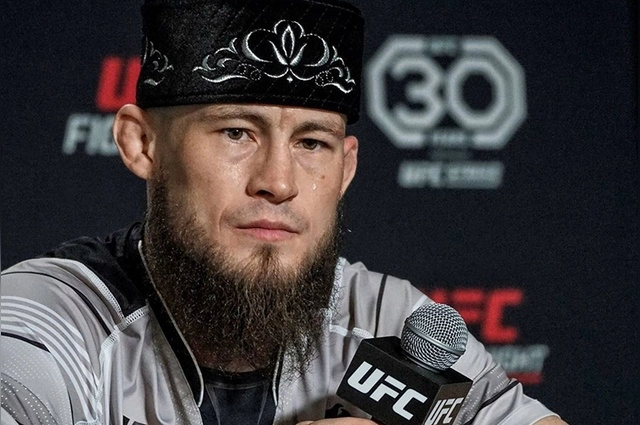 После почти годового простоя и череды спорных поединков, где его победы вызывали вопросы у болельщиков и экспертов, Фахретдинову нужна была именно яркая, убедительная виктория.