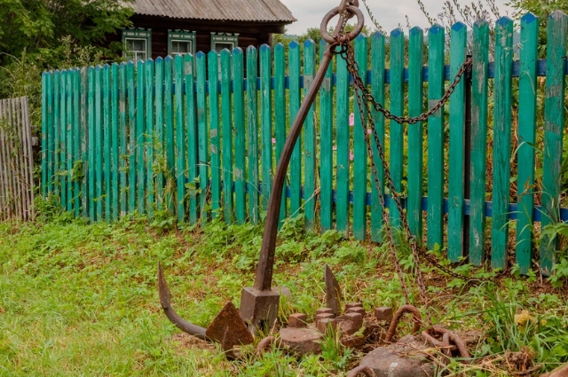 Плакать не о чем! В Усть-Утке соседствуют души сплавщиков и Сергея Есенина