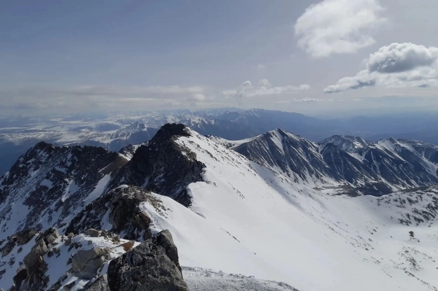 Виктор Дороженко вел группу красноярцев на горе Мунку-Сардык в Бурятии