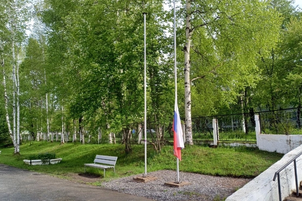 После трагедии в городе объявили трехдневный траур. Он уже неделю как кончился, но Байкальск все еще приходит в себя.