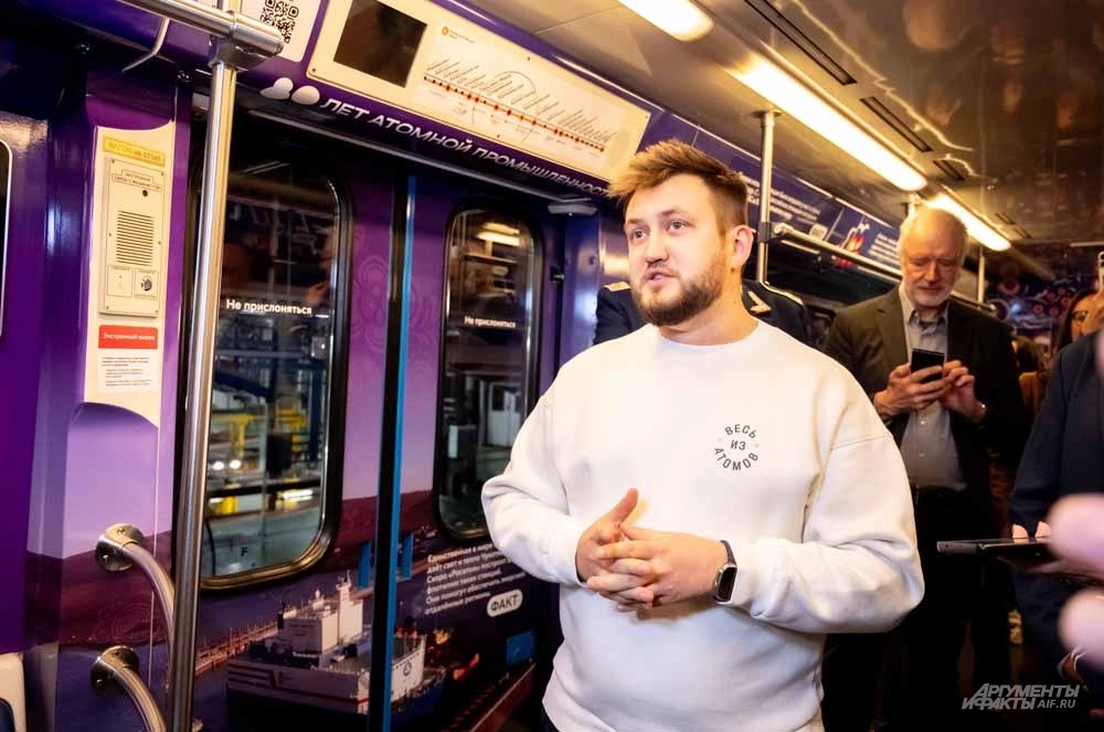 Наш атом в нашем метро. Состав-музей начал курсировать по оранжевой ветке