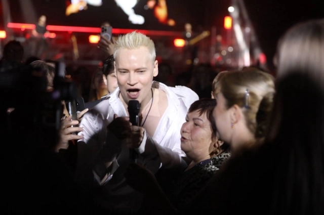 Артист собрал полную арену.