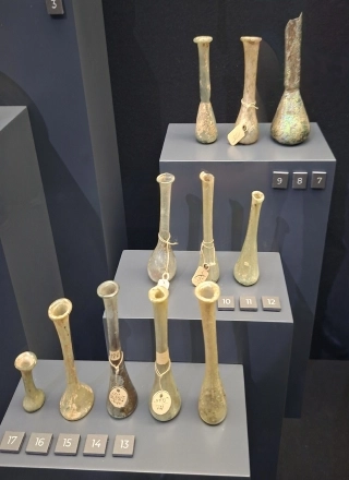 В бальзамариях хранили ароматические масла или лекарственные снадобья. 