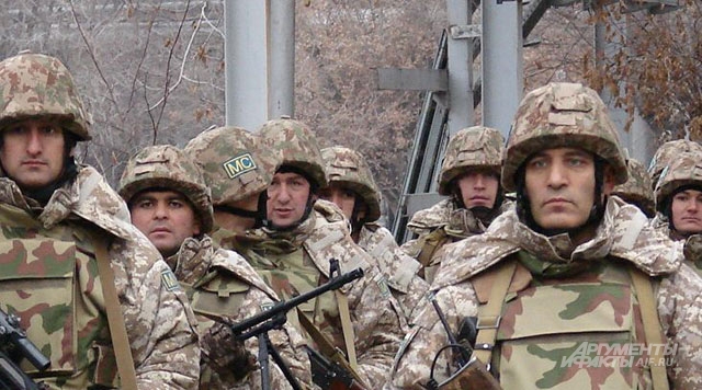 Таджикский контингент миротворцев.