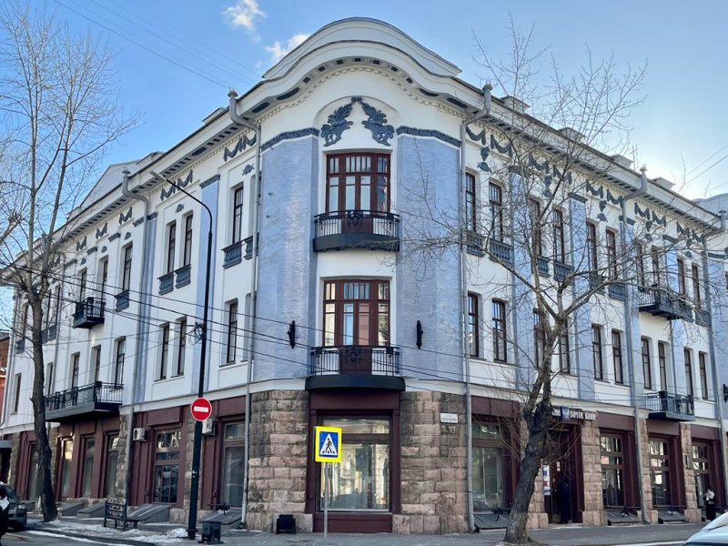 В этом году в Иркутск завершили ремонт фасада музыкального колледжа им. Шопена.