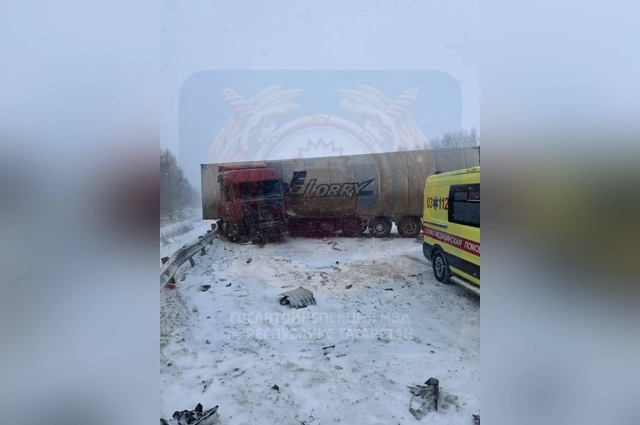 Массовая авария случилась на трассе в Альметьевском районе.