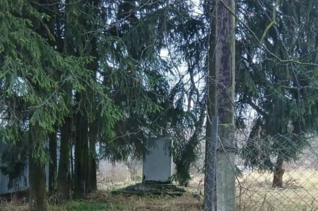 Постамент памятника в Иванькове.