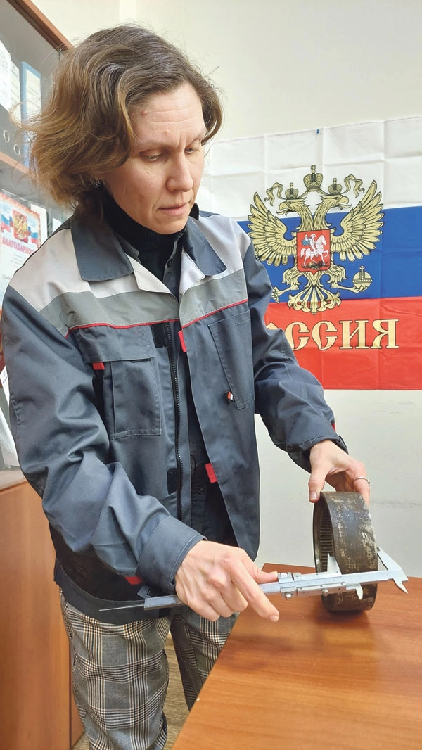  Алевтина Венгрженовская: «Одна из самых любимых задач – выезжать в цеха и делать эскизы «с натуры».