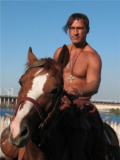 Александр Дедюшко в фильме «Тарас Бульба», 2009 г.