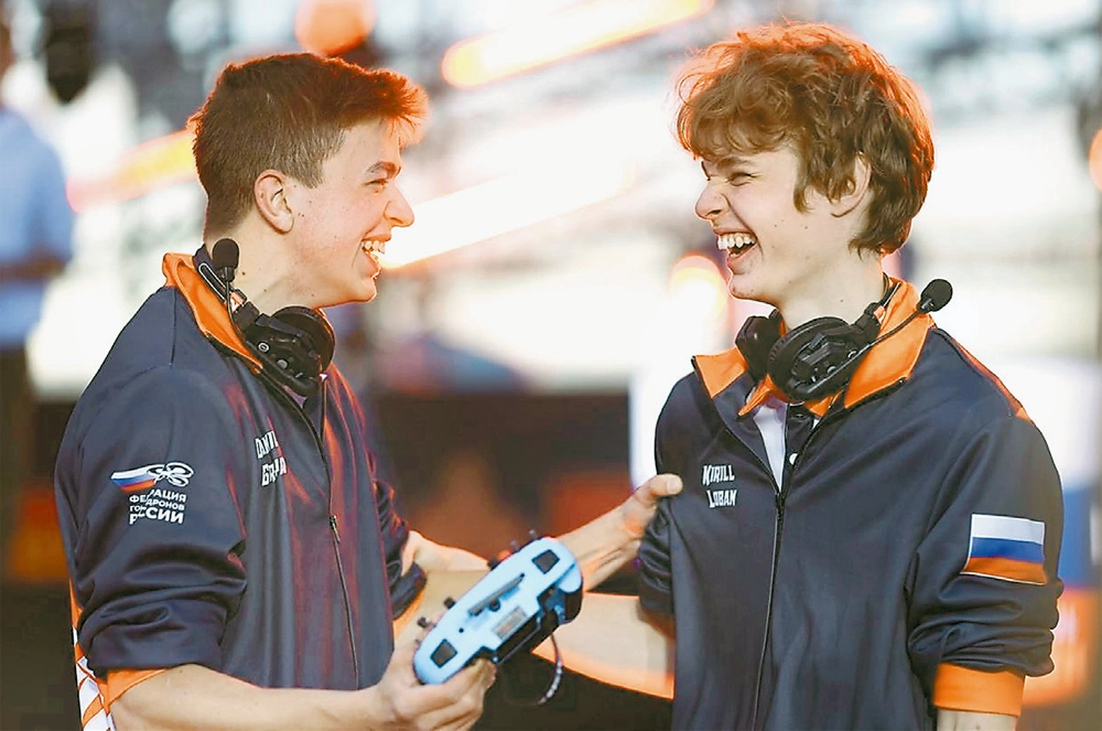 Победители престижного командного зачёта Кирилл Лобань и&nbsp;Данил Грязнов.