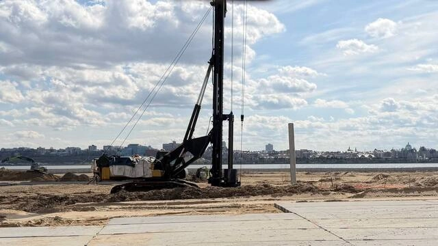 Подготовительные работы стартовали в феврале 2026 года, а активная фаза строительства, по заявлениям девелопера, должна начаться в ближайшее время