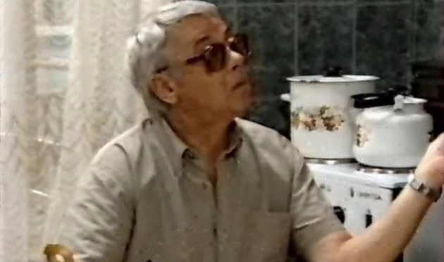 Александр Демьяненко в сериале «Кафе Клубничка», 1996 г.