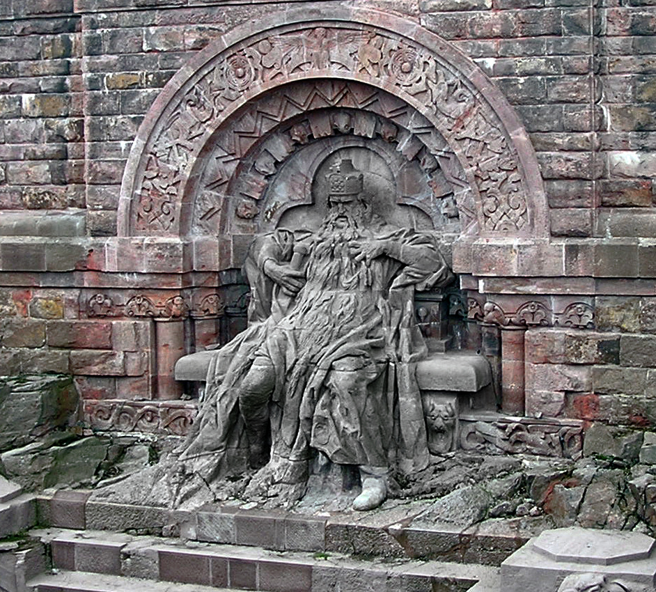 Памятник Фридриху Барбароссе на горе Кифхойзер.
