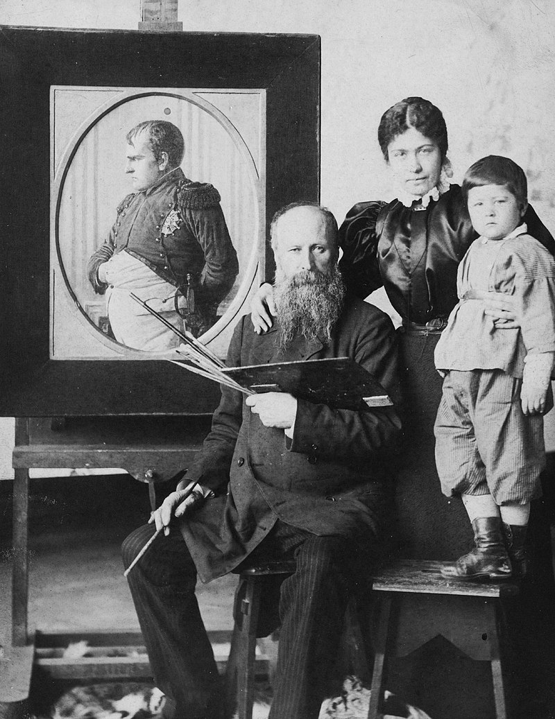 Верещагин с женой Лидией и сыном Василием у картины «В Петровском дворце». 1895-1896 гг.