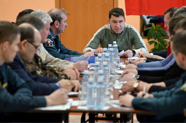 Евгений Куйвашев направил более 4,5 млн рублей в помощь жителям Таежного