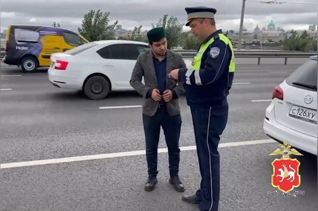 Мужчину оперативно задержали полицейские.