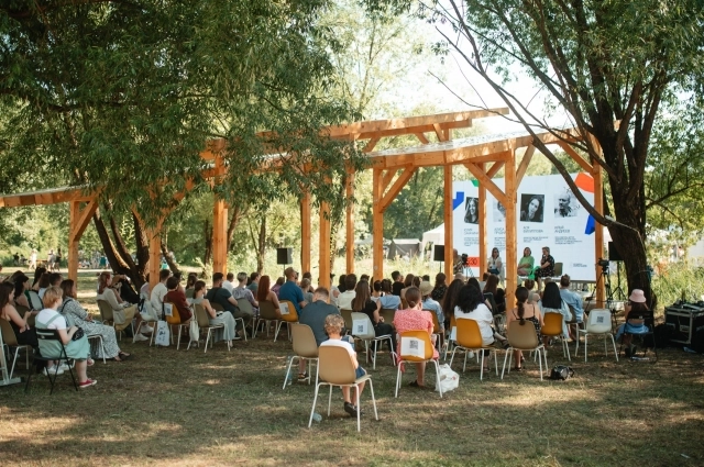 На фестиваль РельсыФест приходит много людей!