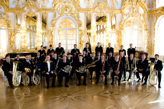 Адмиралтейский оркестр военно-морской базы Санкт-Петербурга.
