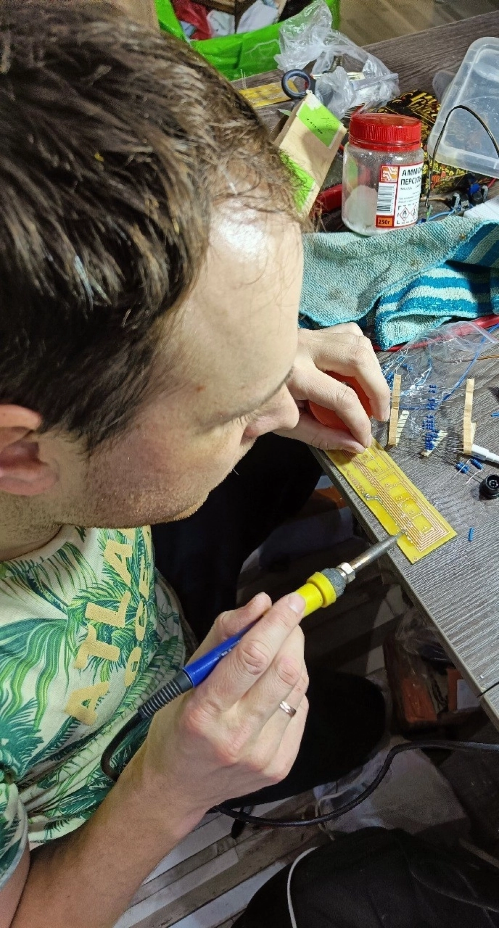 Андрей ставит перед собой задачу — не просто создать технологию, но и доказать на своём примере, что она окупается и приносит реальную измеримую пользу. 