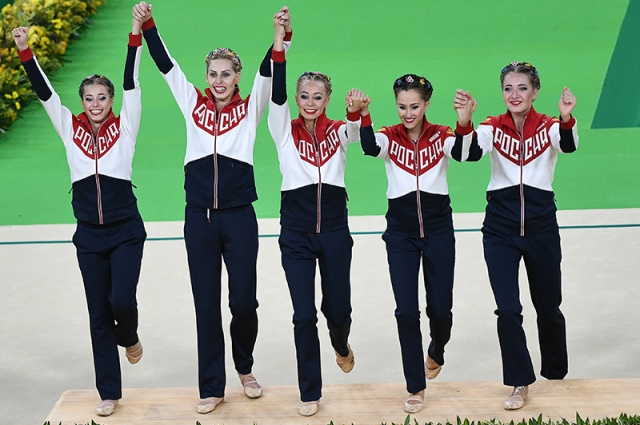 Российские гимнастки-художницы в очередной раз примерили золотые награды.
